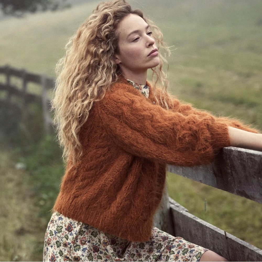 Doen handknit cardigan